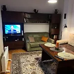 Practico, Comodo Y Centrico. 가브로보