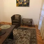 Practico, Comodo Y Centrico. *