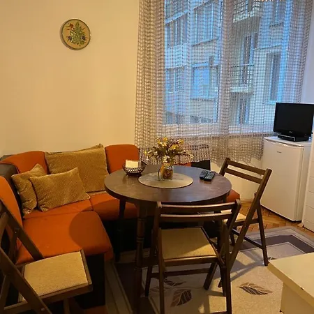 Practico, Comodo Y Centrico. *