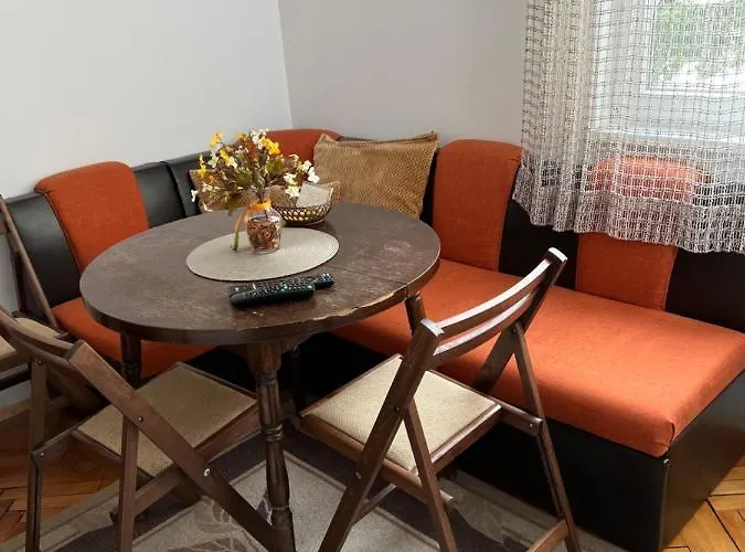 Practico, Comodo Y Centrico. * Gabrovo