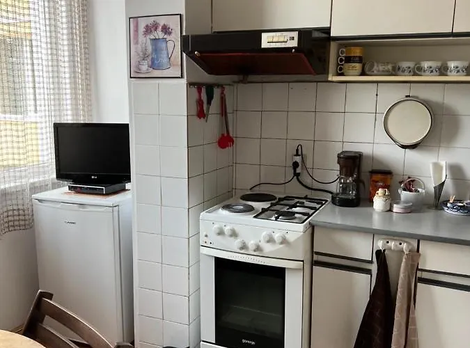 Practico, Comodo Y Centrico. Appartement Gabrovo