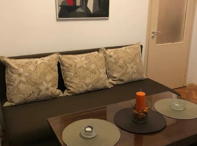 Practico, Comodo Y Centrico. Gabrovo